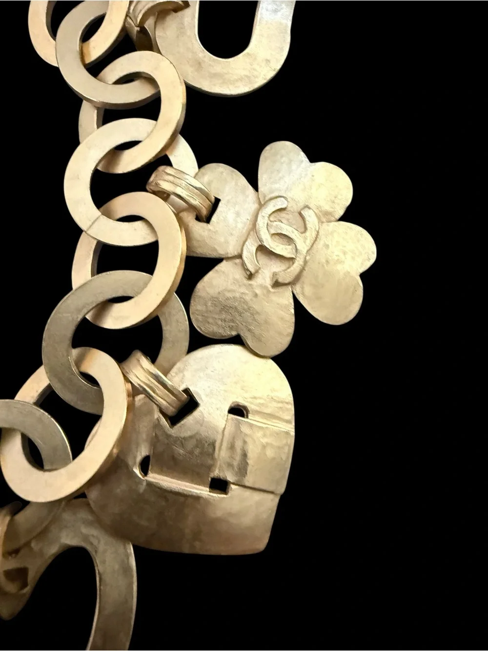 CHANEL bracelet linked